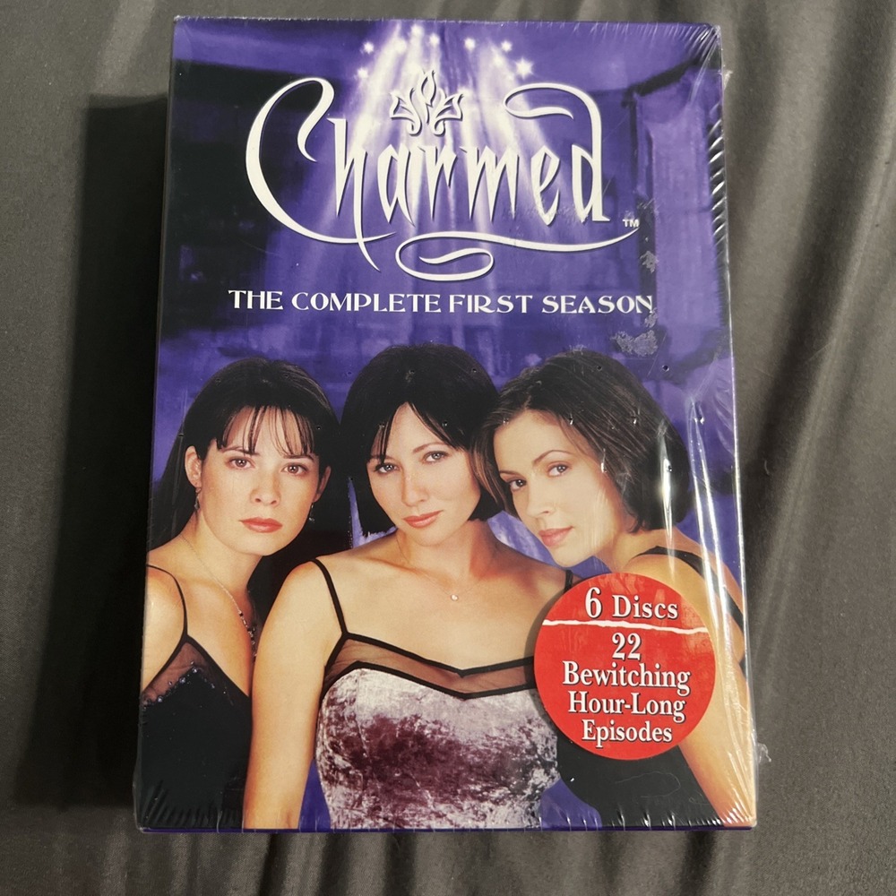 Charmed: The‎ Complete First Season (DVD)New